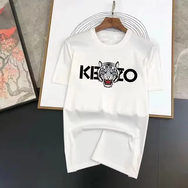 T-shirt di lusso classica con  - Streetwear Brand With A Logo recensione e prezzo
