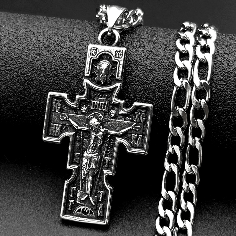 Collana con ciondolo crocifiss - Streetwear Brand Accessories recensione e prezzo