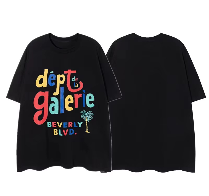 T-shirt Classica con Logo di M - Streetwear Brand With A Logo recensione e prezzo