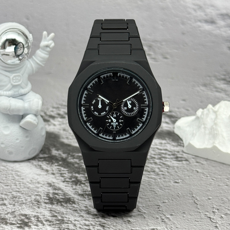 Orologio di Marca Famosa con Q - Streetwear Brand Luxury recensione e prezzo